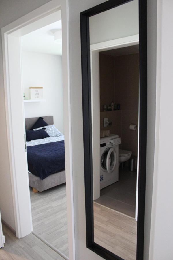 Jezerni Apartman S Terasou A Saunou V Lakepark Residence ด็อคซี ภายนอก รูปภาพ