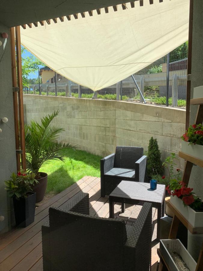 Jezerni Apartman S Terasou A Saunou V Lakepark Residence ด็อคซี ภายนอก รูปภาพ